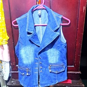 Stylish Blue Denim Vest